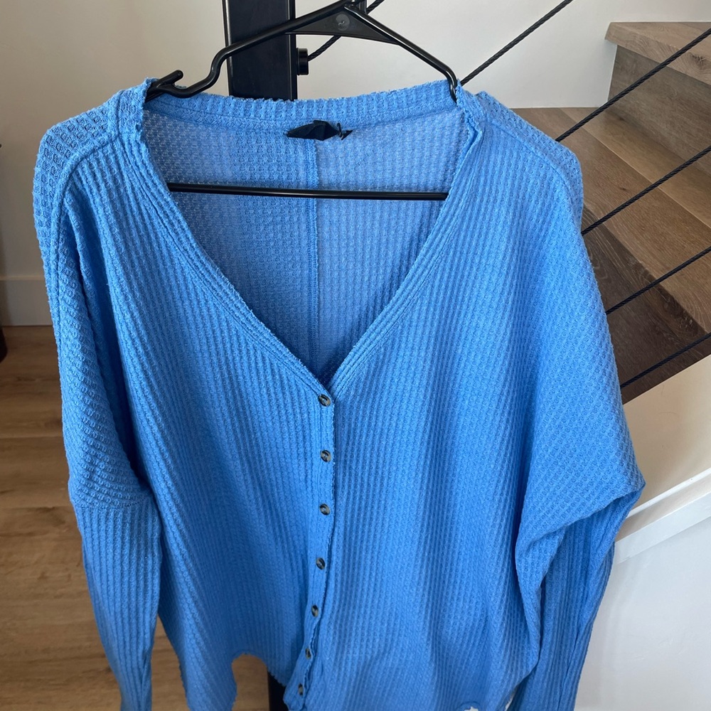 Over Sized Women’s Urban Outfitter Waffle Shirt